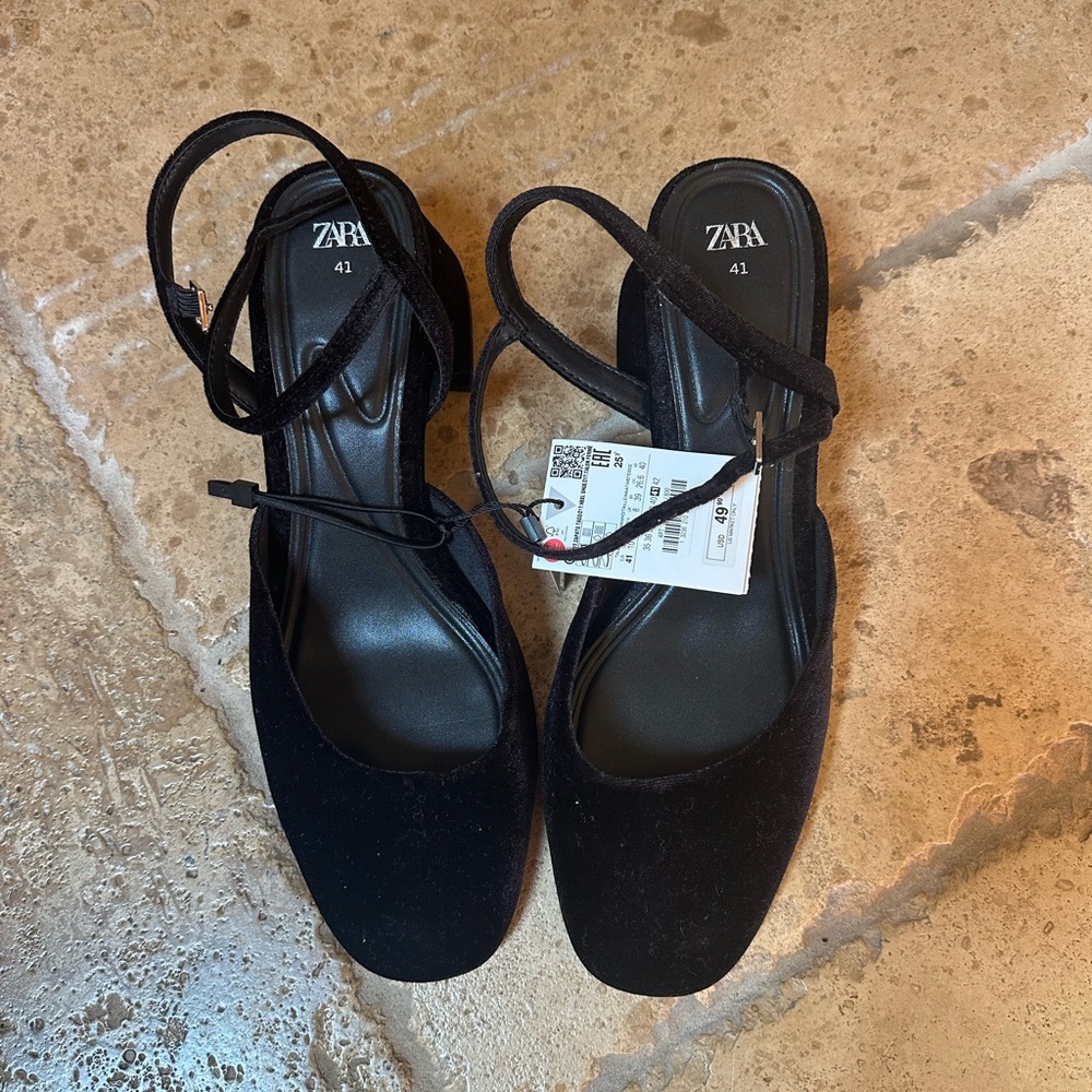 Zara velvet block heel maryjane NWT